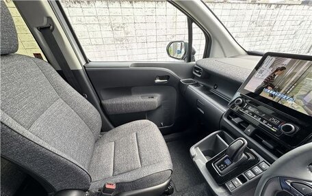 Toyota Sienta, 2026 год, 2 300 000 рублей, 7 фотография