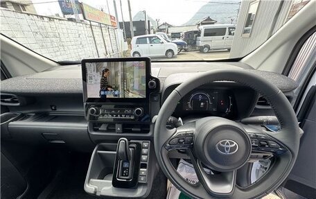 Toyota Sienta, 2026 год, 2 300 000 рублей, 9 фотография