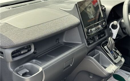 Toyota Sienta, 2026 год, 2 300 000 рублей, 20 фотография