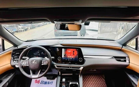 Lexus RX IV рестайлинг, 2025 год, 5 550 000 рублей, 7 фотография