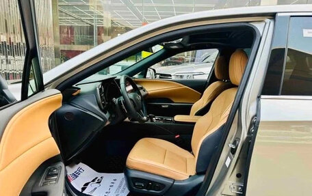 Lexus RX IV рестайлинг, 2025 год, 5 550 000 рублей, 8 фотография