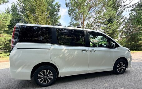 Toyota Esquire I, 2019 год, 2 490 000 рублей, 4 фотография