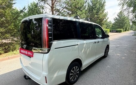 Toyota Esquire I, 2019 год, 2 490 000 рублей, 5 фотография