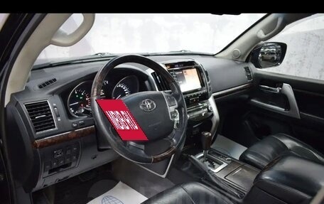 Toyota Land Cruiser 200, 2013 год, 4 590 000 рублей, 6 фотография