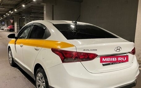 Hyundai Solaris II рестайлинг, 2018 год, 899 000 рублей, 4 фотография