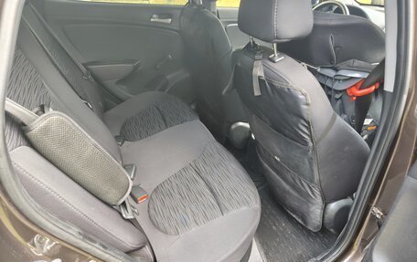 Hyundai Solaris II рестайлинг, 2014 год, 1 100 000 рублей, 15 фотография