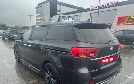KIA Carnival III, 2019 год, 2 859 000 рублей, 3 фотография