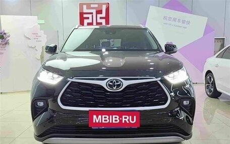 Toyota Highlander, 2025 год, 5 300 000 рублей, 2 фотография