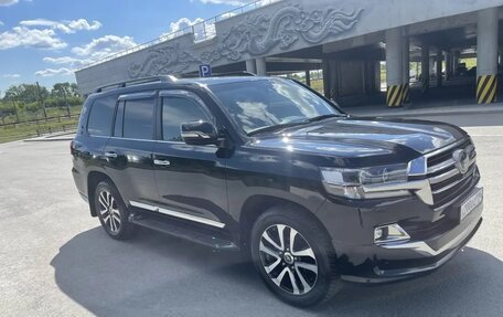 Toyota Land Cruiser 200, 2019 год, 7 500 000 рублей, 3 фотография