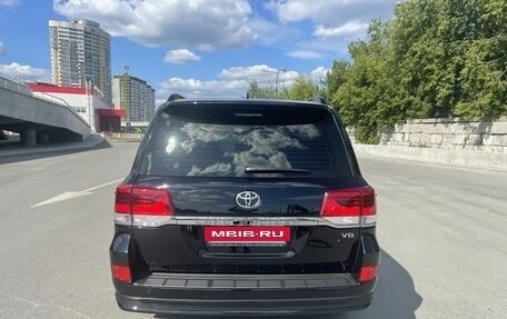 Toyota Land Cruiser 200, 2019 год, 7 500 000 рублей, 7 фотография