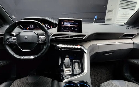 Peugeot 5008 II, 2022 год, 2 100 000 рублей, 8 фотография