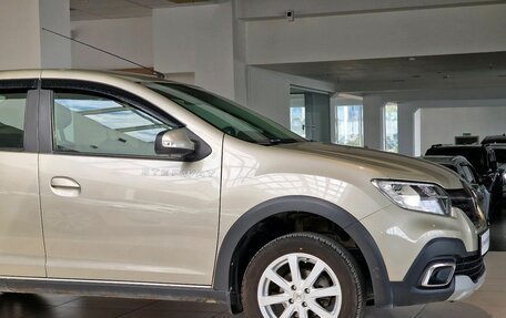 Renault Logan II, 2019 год, 1 085 000 рублей, 4 фотография