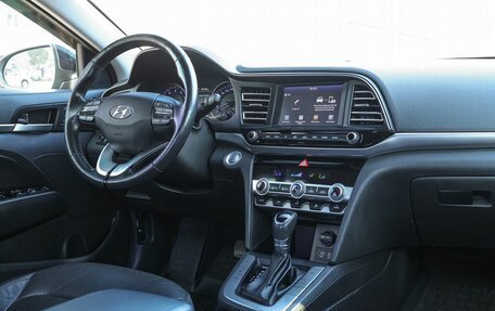 Hyundai Elantra VI рестайлинг, 2019 год, 1 399 000 рублей, 10 фотография