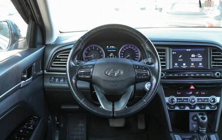 Hyundai Elantra VI рестайлинг, 2019 год, 1 399 000 рублей, 17 фотография