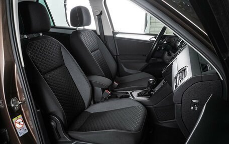 Volkswagen Tiguan II, 2018 год, 2 197 000 рублей, 8 фотография