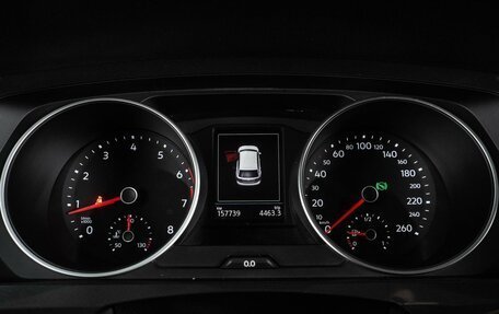 Volkswagen Tiguan II, 2018 год, 2 197 000 рублей, 14 фотография