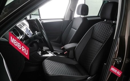 Volkswagen Tiguan II, 2018 год, 2 197 000 рублей, 10 фотография
