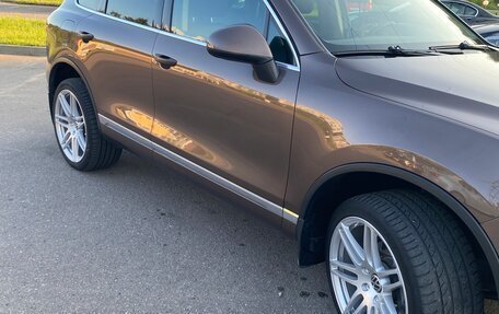Volkswagen Touareg III, 2013 год, 2 550 000 рублей, 2 фотография