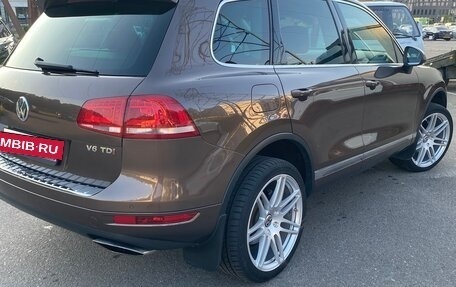 Volkswagen Touareg III, 2013 год, 2 550 000 рублей, 3 фотография