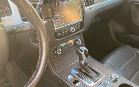 Volkswagen Touareg III, 2013 год, 2 550 000 рублей, 32 фотография