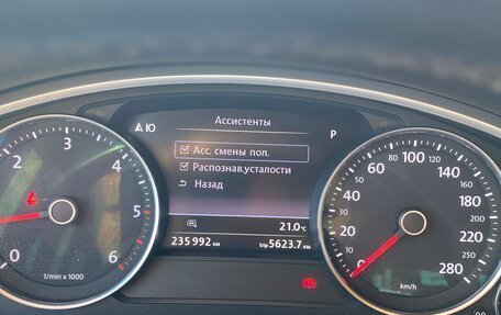 Volkswagen Touareg III, 2013 год, 2 550 000 рублей, 30 фотография