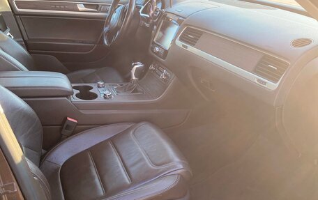 Volkswagen Touareg III, 2013 год, 2 550 000 рублей, 40 фотография