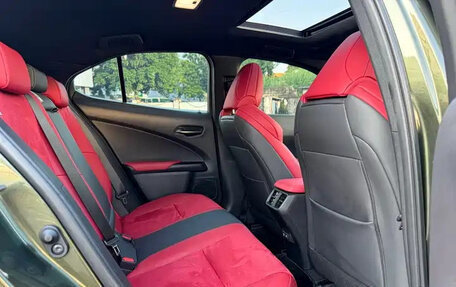 Lexus UX I, 2022 год, 2 135 500 рублей, 10 фотография