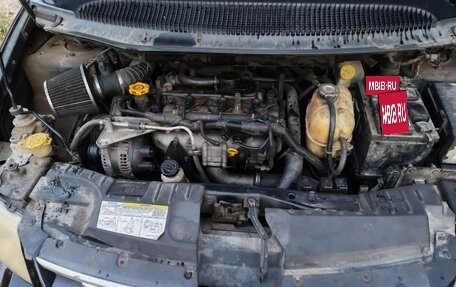 Chrysler Voyager IV, 2004 год, 550 000 рублей, 3 фотография