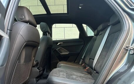 Audi Q3, 2023 год, 2 420 000 рублей, 16 фотография