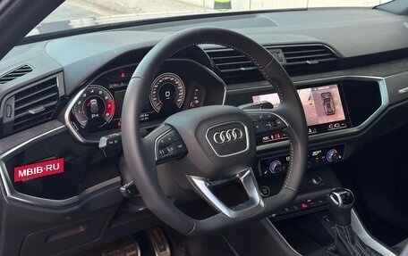 Audi Q3, 2023 год, 2 420 000 рублей, 10 фотография