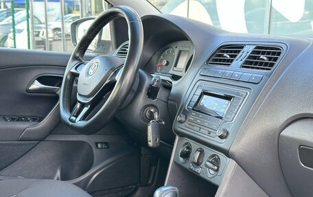 Volkswagen Polo VI (EU Market), 2018 год, 895 000 рублей, 11 фотография