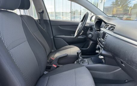KIA Rio IV, 2019 год, 1 565 000 рублей, 10 фотография