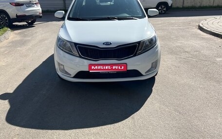 KIA Rio III рестайлинг, 2013 год, 790 000 рублей, 1 фотография