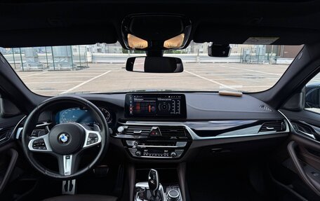 BMW 5 серия, 2022 год, 4 990 000 рублей, 24 фотография