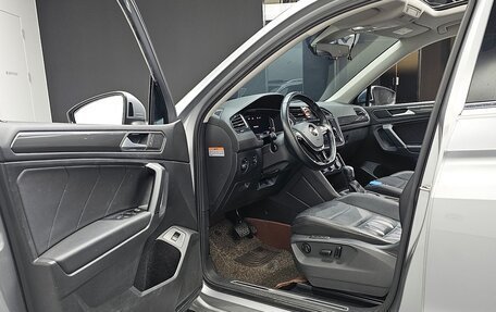 Volkswagen Tiguan II, 2020 год, 2 550 000 рублей, 10 фотография