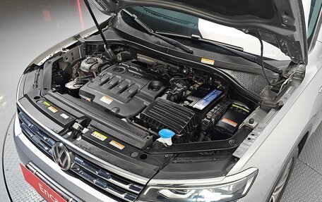 Volkswagen Tiguan II, 2020 год, 2 550 000 рублей, 5 фотография