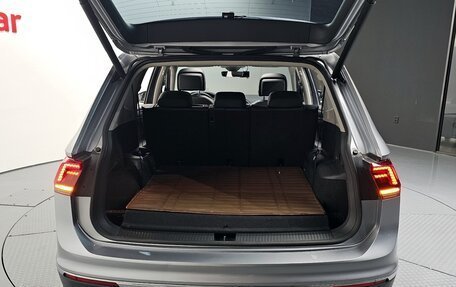 Volkswagen Tiguan II, 2020 год, 2 550 000 рублей, 24 фотография