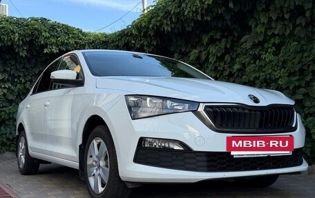 Skoda Rapid II, 2021 год, 1 730 000 рублей, 2 фотография