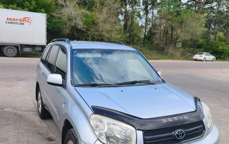 Toyota RAV4, 2004 год, 550 000 рублей, 2 фотография