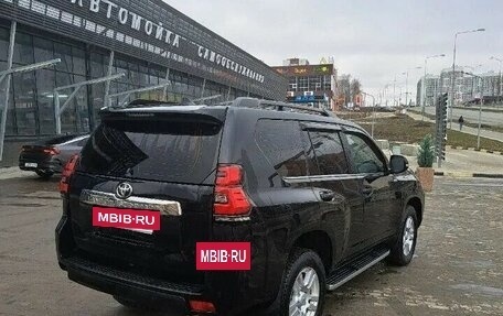 Toyota Land Cruiser Prado 150 рестайлинг 2, 2017 год, 4 700 000 рублей, 9 фотография