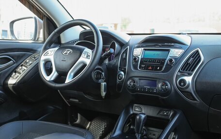 Hyundai ix35 I рестайлинг, 2011 год, 1 099 000 рублей, 10 фотография