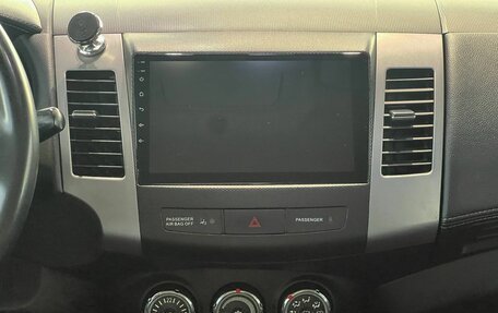 Mitsubishi Outlander III рестайлинг 3, 2011 год, 1 395 000 рублей, 10 фотография