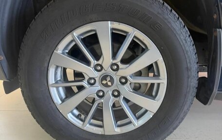 Mitsubishi Pajero Sport III рестайлинг, 2018 год, 2 750 000 рублей, 15 фотография