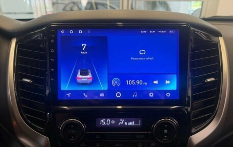 Mitsubishi Pajero Sport III рестайлинг, 2018 год, 2 750 000 рублей, 18 фотография