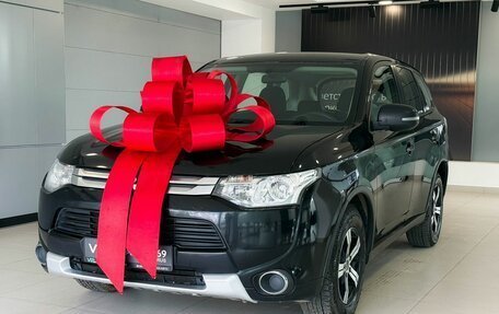 Mitsubishi Outlander III рестайлинг 3, 2014 год, 1 287 000 рублей, 1 фотография