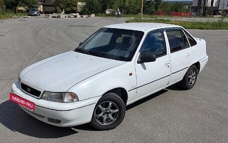 Daewoo Nexia I рестайлинг, 2000 год, 135 000 рублей, 3 фотография