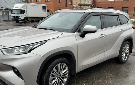 Toyota Highlander, 2025 год, 5 200 000 рублей, 14 фотография