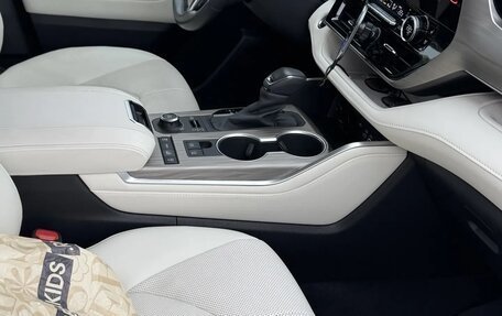 Toyota Highlander, 2025 год, 5 200 000 рублей, 26 фотография