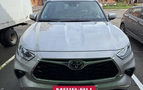Toyota Highlander, 2025 год, 5 200 000 рублей, 28 фотография