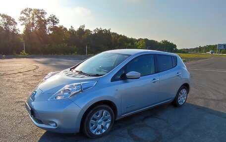 Nissan Leaf I, 2016 год, 995 000 рублей, 9 фотография